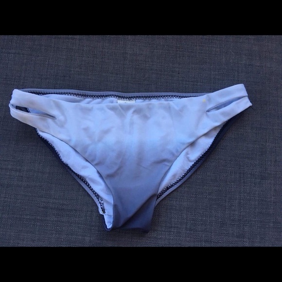 Bikini Set - Picture 4 of 4